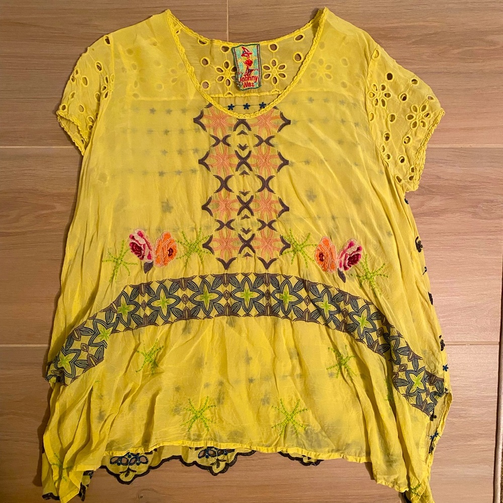 Johnny Was Yellow Embroidered Cap Sleeve Blouse